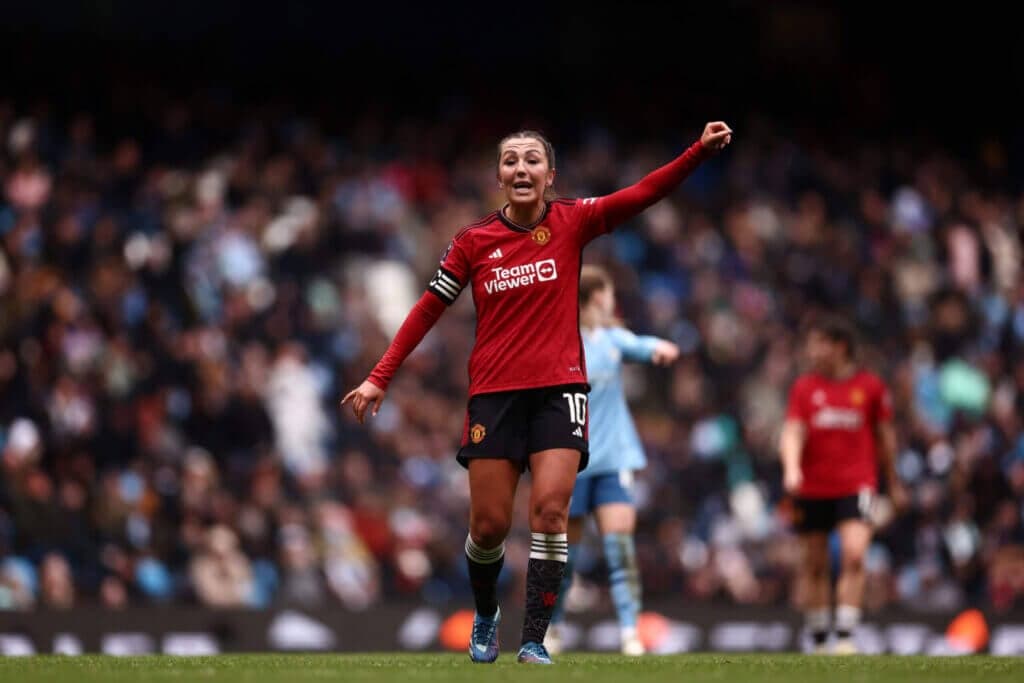 Former Manchester United captain Katie Zelem joins Angel City