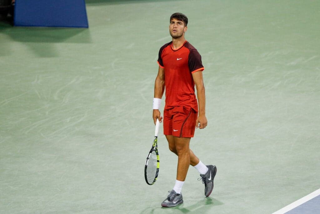 Carlos Alcaraz smashes racket in Cincinnati Gael Monfils defeat