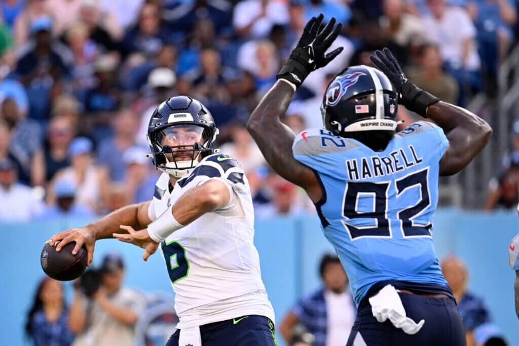 Seahawks stock report: Sam Howell on the rise after tearing up Titans