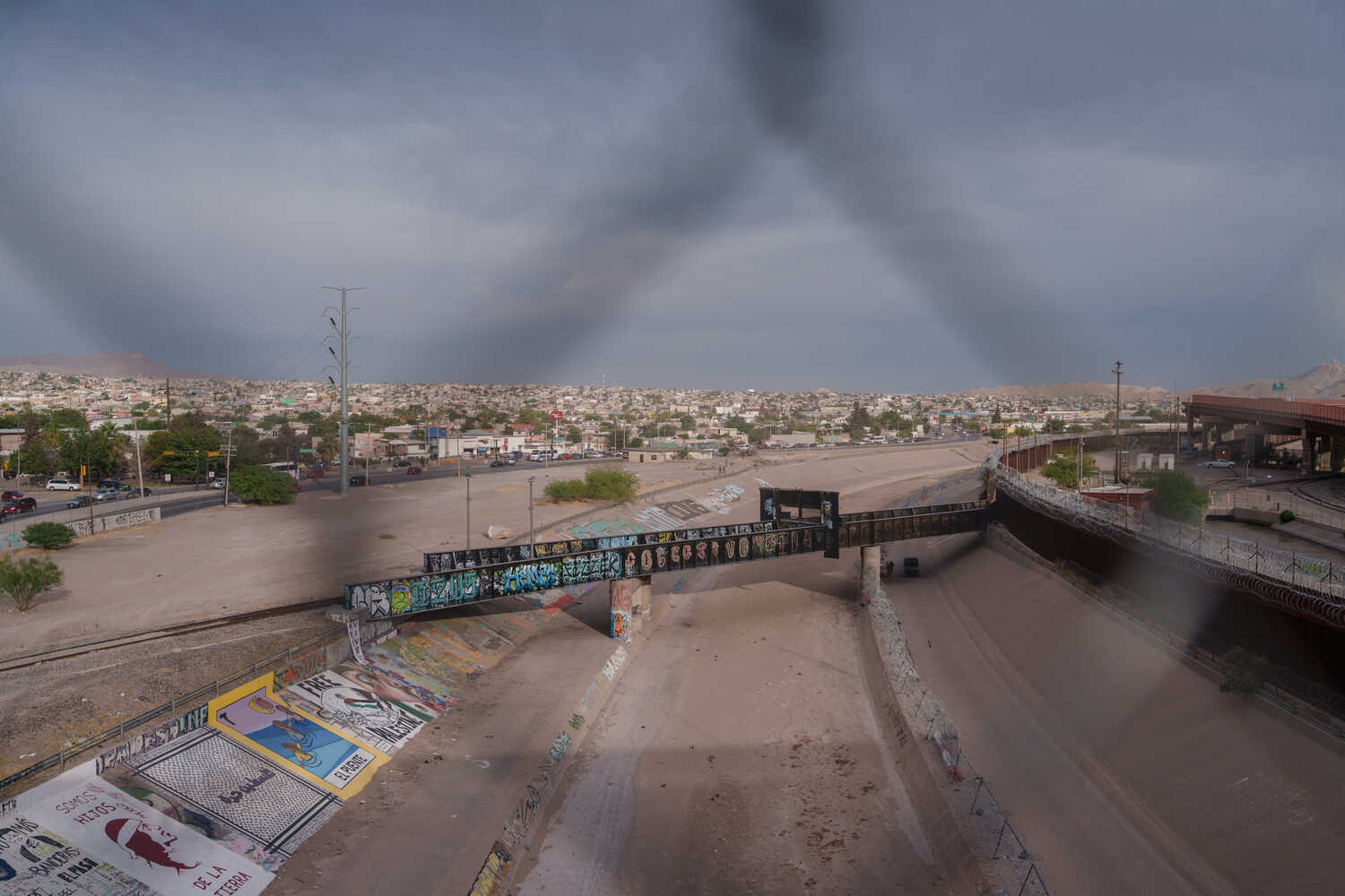 The border between El Paso, Texas, and Ciudad Juárez, Mexico. The number of illegal border crossings has hovered around 3,000 per day.