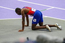 Noah Lyles struggled after finishing third in the men’s 200-meter dash.